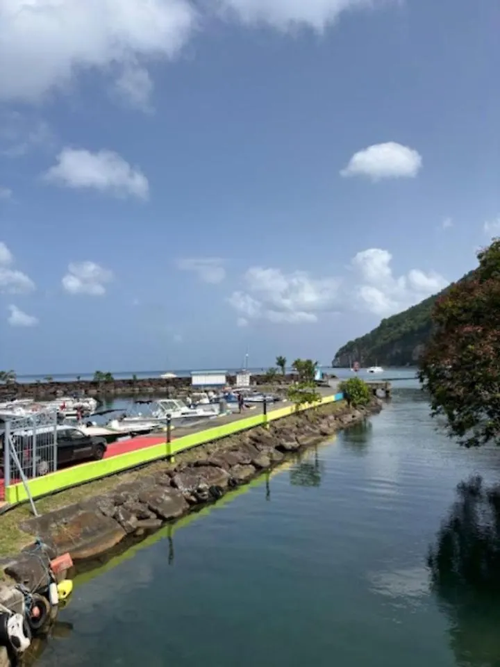 Tatil Evi La Brise Du Gros Morne A Deshaies Guadeloupe